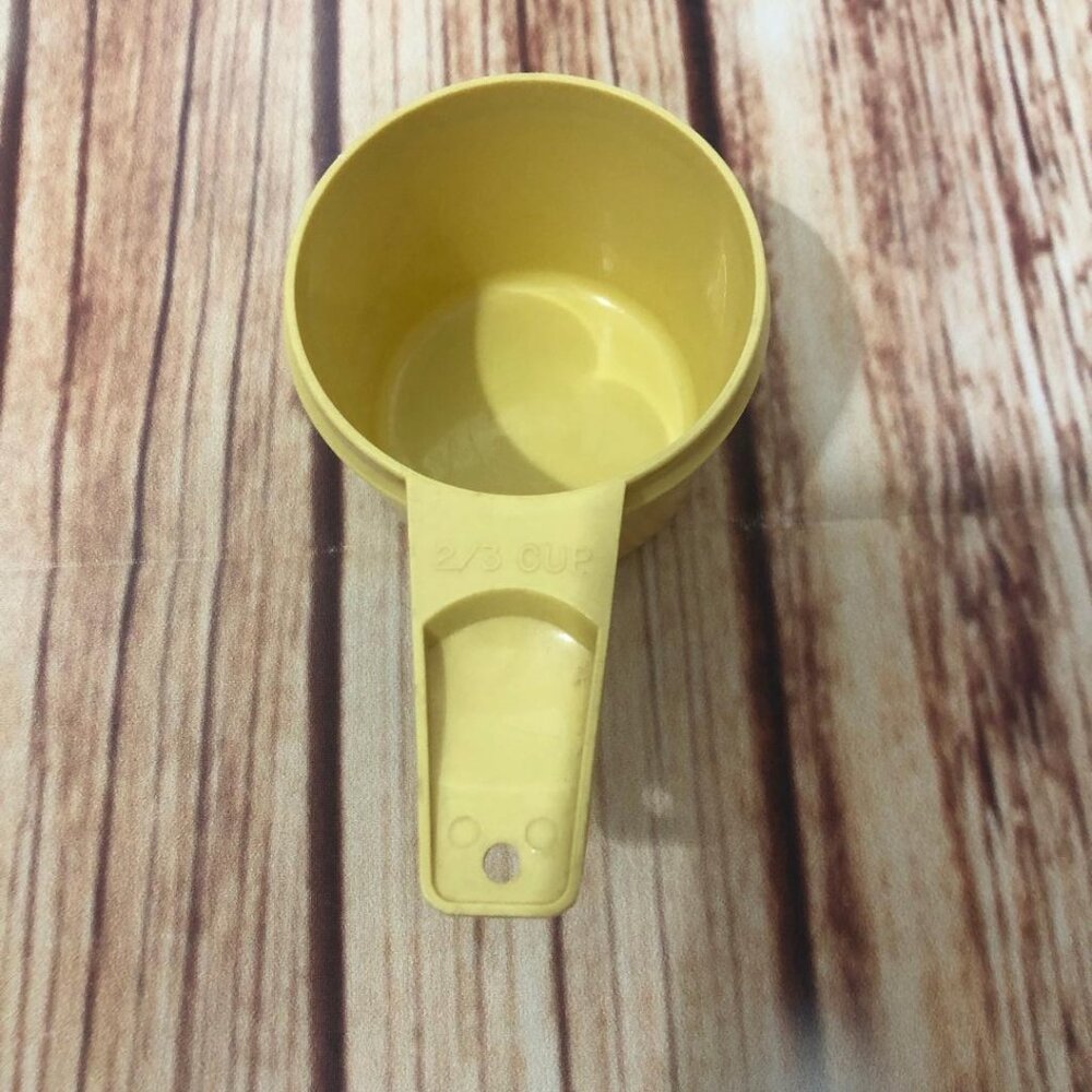 Vintage Tupperware Harvest Gold Nesting Measuring Cup 2/3 CUP Replacement 763-2